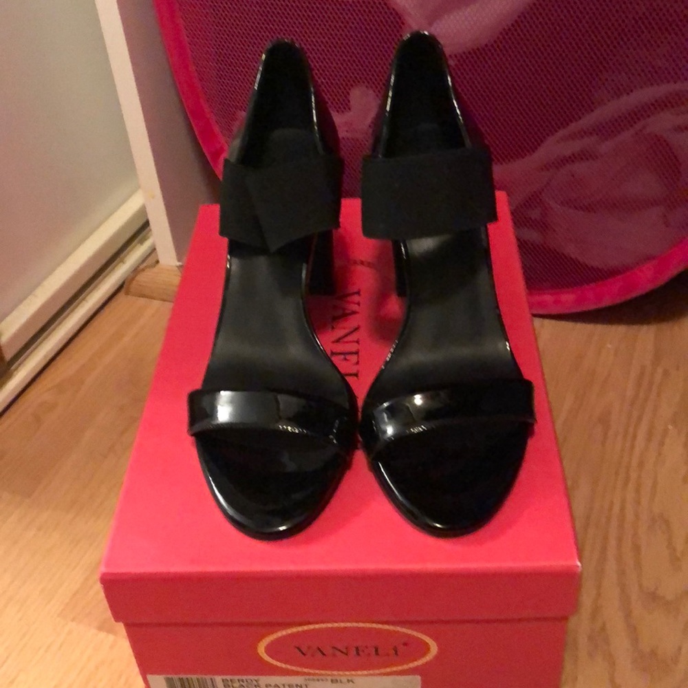 Vaneli black patent leather pumps
